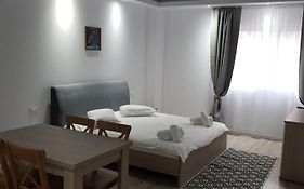 Happy Residence